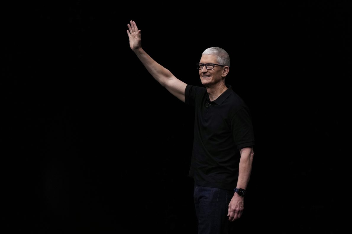 Tim Cook To Step Down As Apple Ceo This Fall, Successor Named - Beritaja