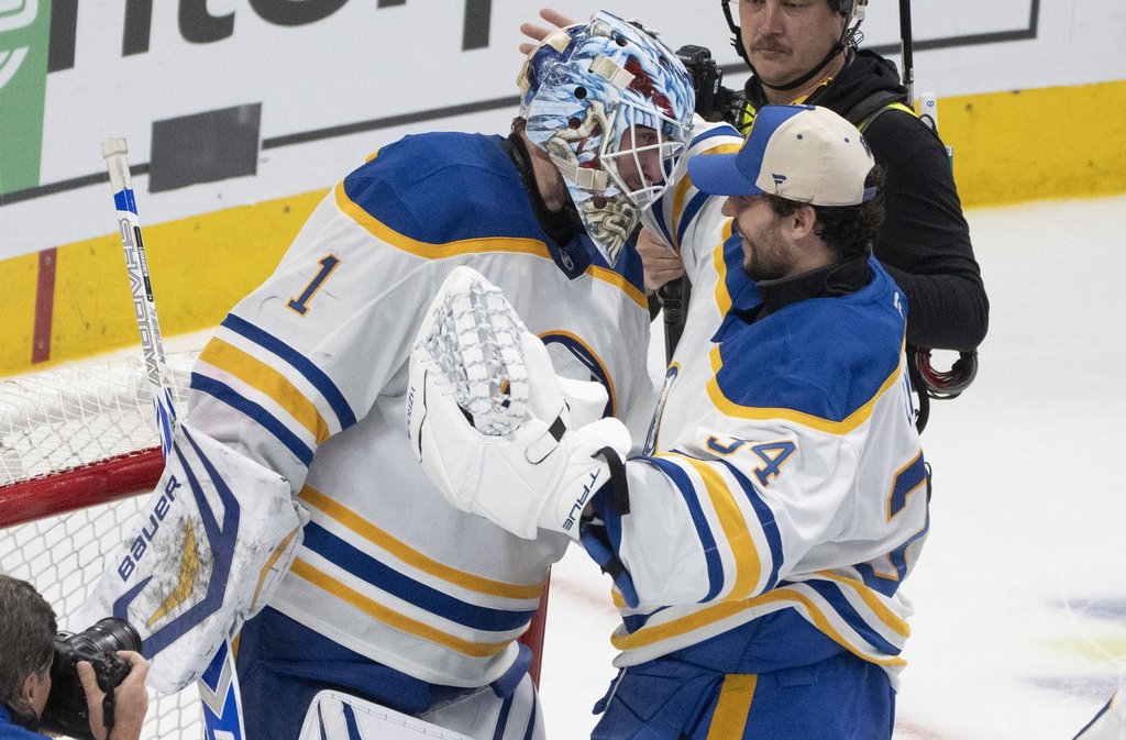 Sabres Comfortable With ‘chaos In The Crease’ As They Force Game 7 Showdown - Beritaja