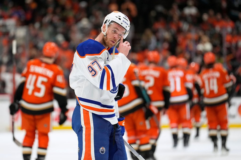 Edmonton Oilers Ousted Early From Nhl Playoffs - Beritaja
