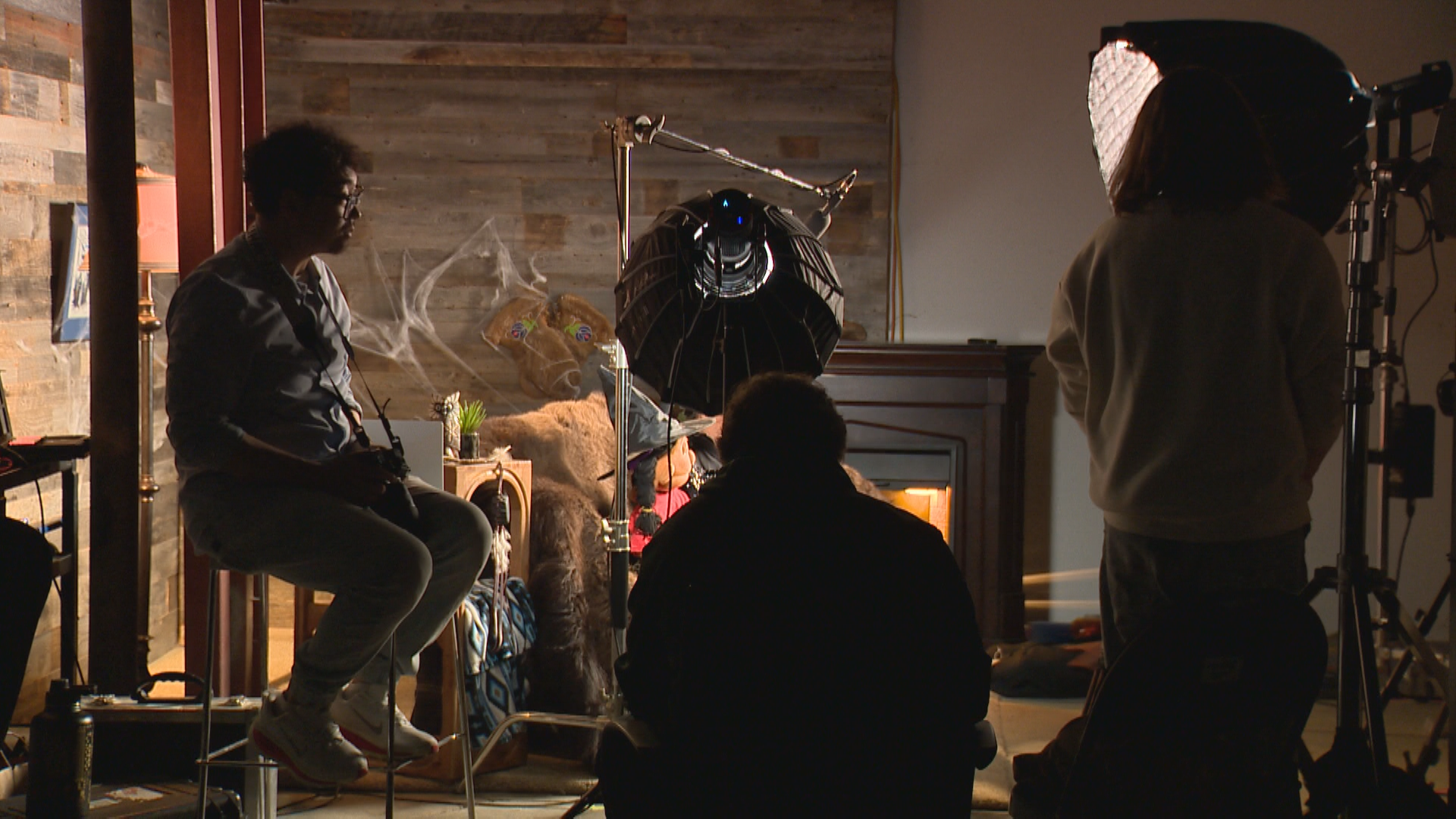 Saskatoon production aims to preserve the Nakoda language through a puppet show Saskatoon production aims to preserve the Nakoda language through a puppet show
