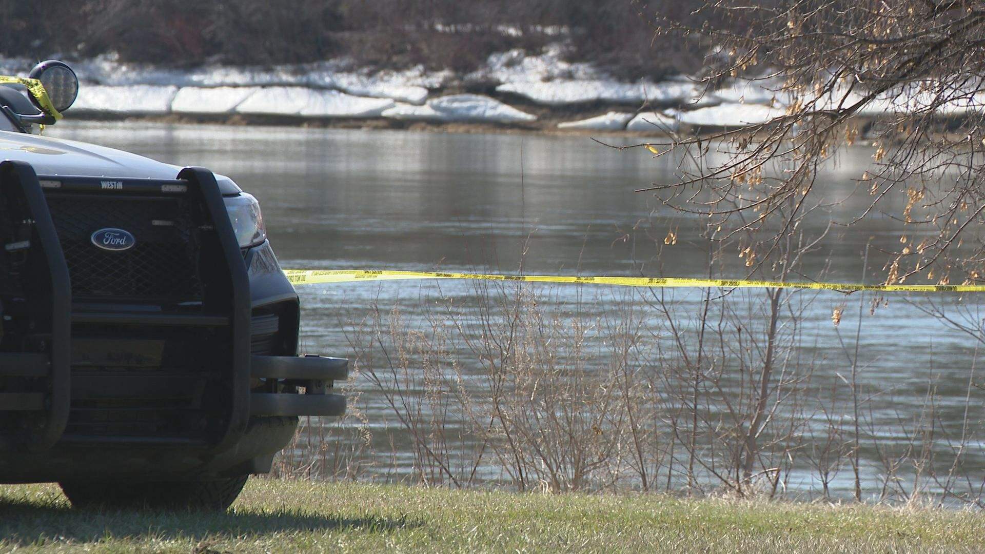 Body of unidentified male found in South Saskatchewan River, police say