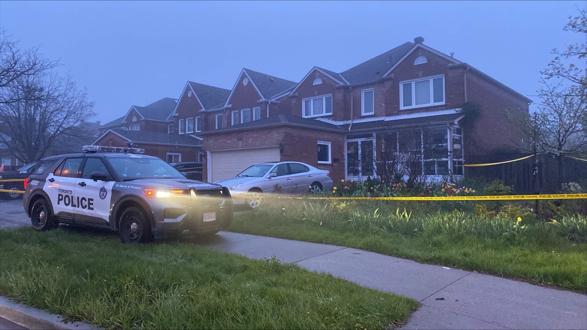 Child dead, woman arrested after police descend on Toronto home