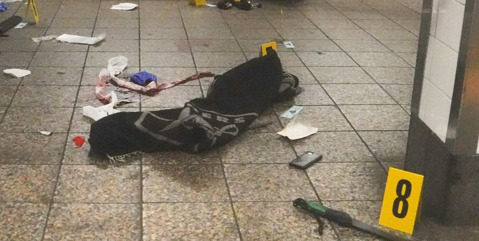 Video of NYC police killing machete-wielding man at Grand Central station released