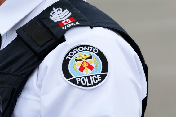 globalnews.ca - Aaron D'Andrea - Toronto officer hit by suspect vehicle after police open fire during auto theft - Toronto