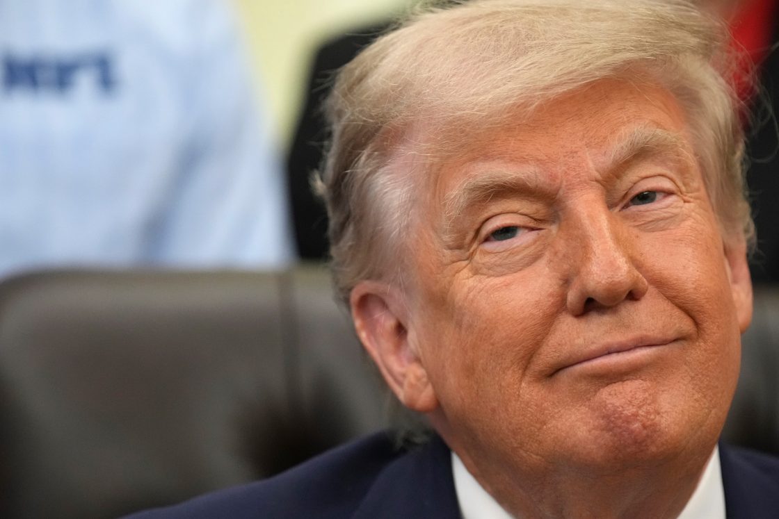Trump Calls Off Signing Ai Order On Concerns Of Stalling The Industry - Beritaja