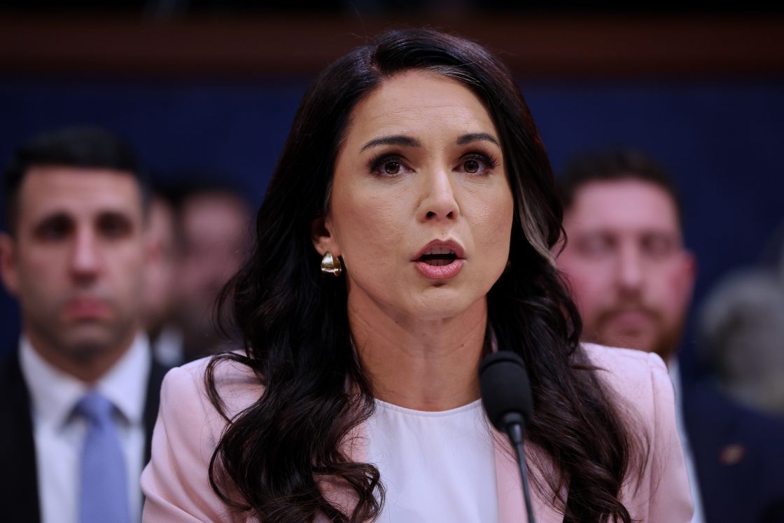 Tulsi Gabbard Says She’s Resigning As U.s. National Intelligence Director - Beritaja