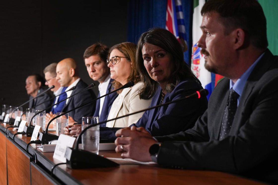 The Political Economy of Western Canadian Friction Sovereignty Leverage and Fiscal Imbalances