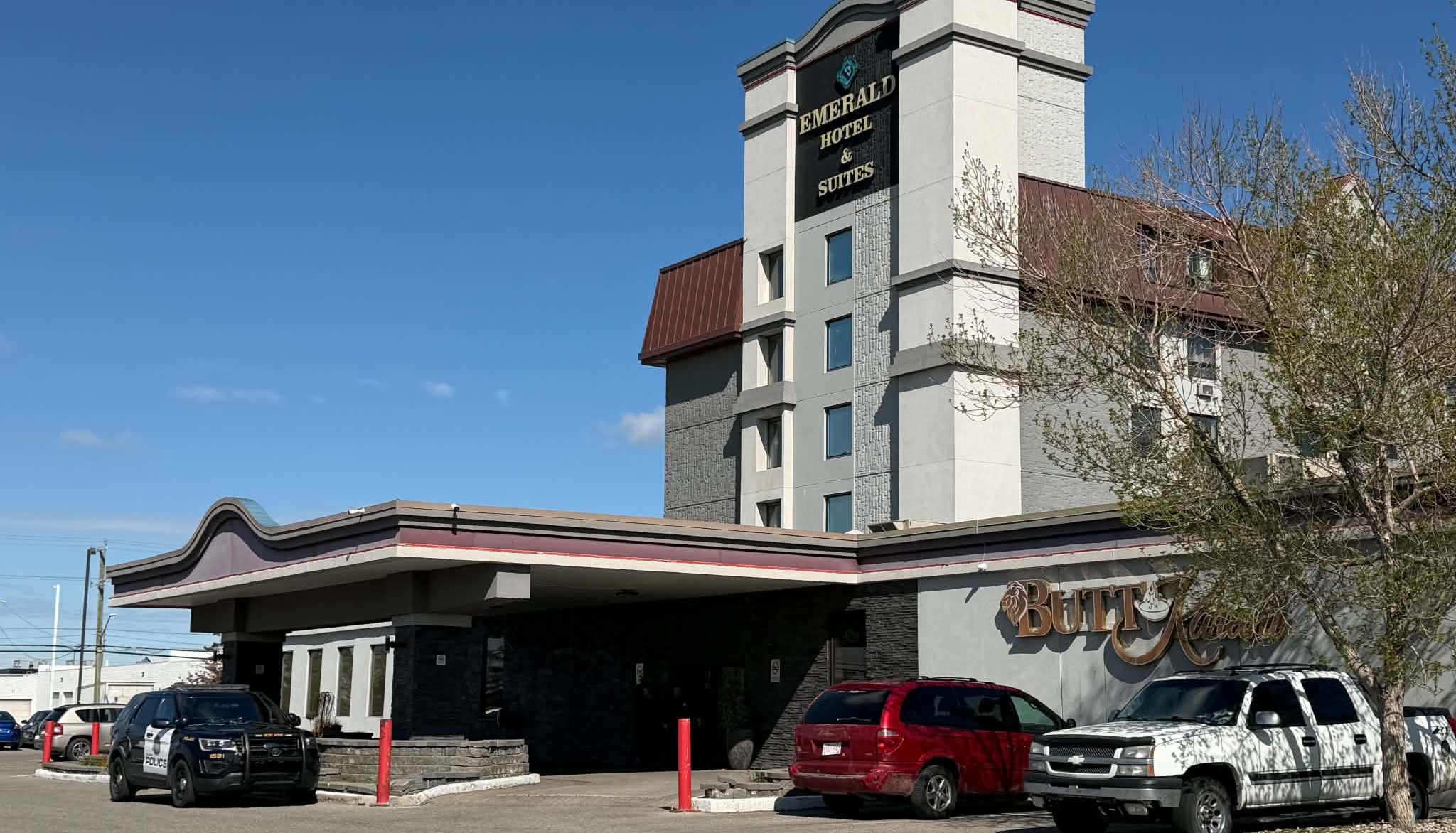 globalnews.ca - Craig Momney - Police investigating suspicious death at Sunridge hotel - Calgary
