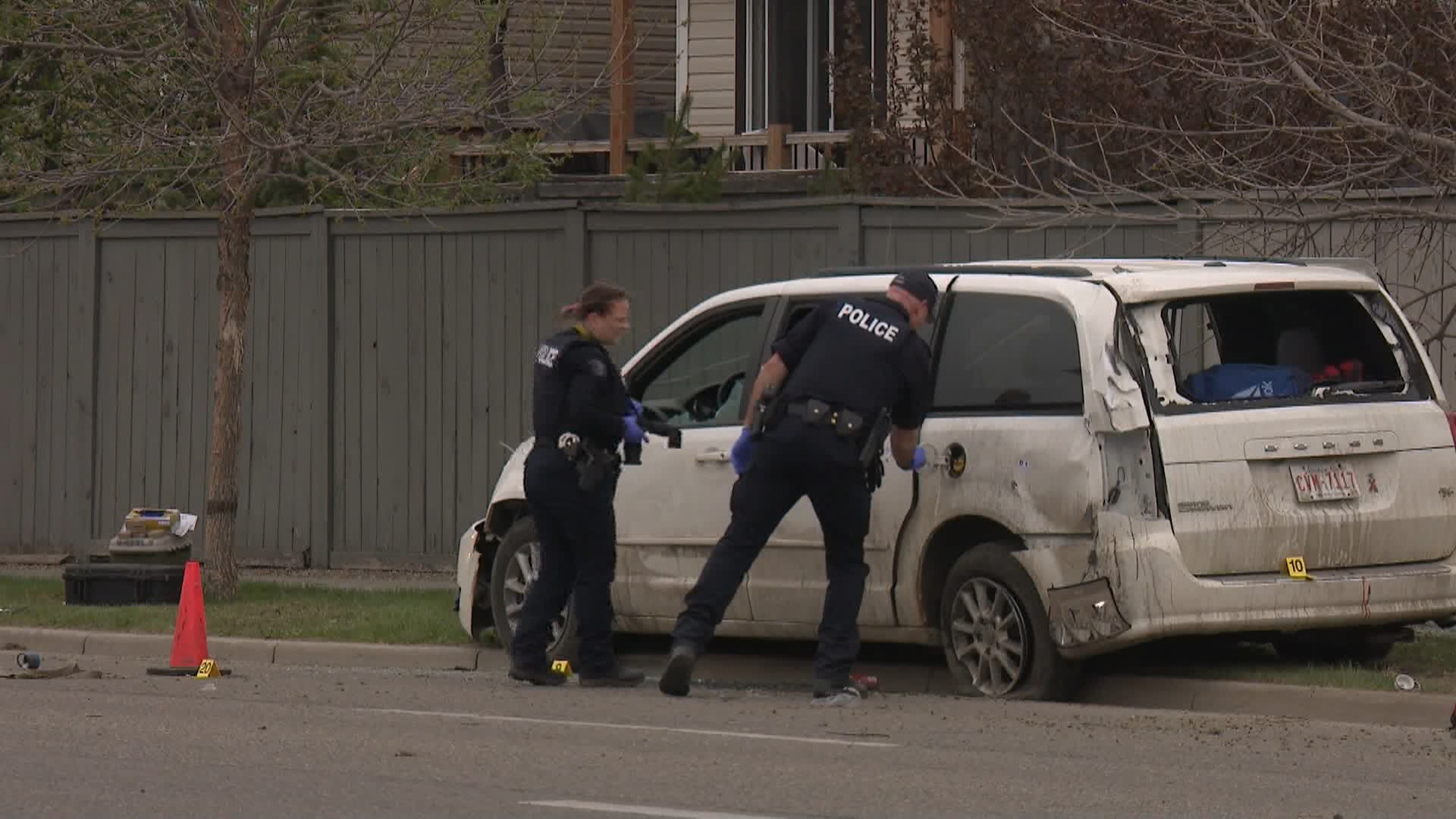 Shots Fired Following Early Morning Crash In Airdrie, Rcmp Investigating - Beritaja