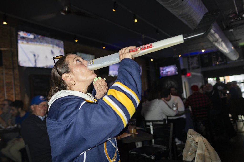 For Many Hockey Fans In This Part Of Ontario, Buffalo Sabres Are The Hometown Team - Beritaja