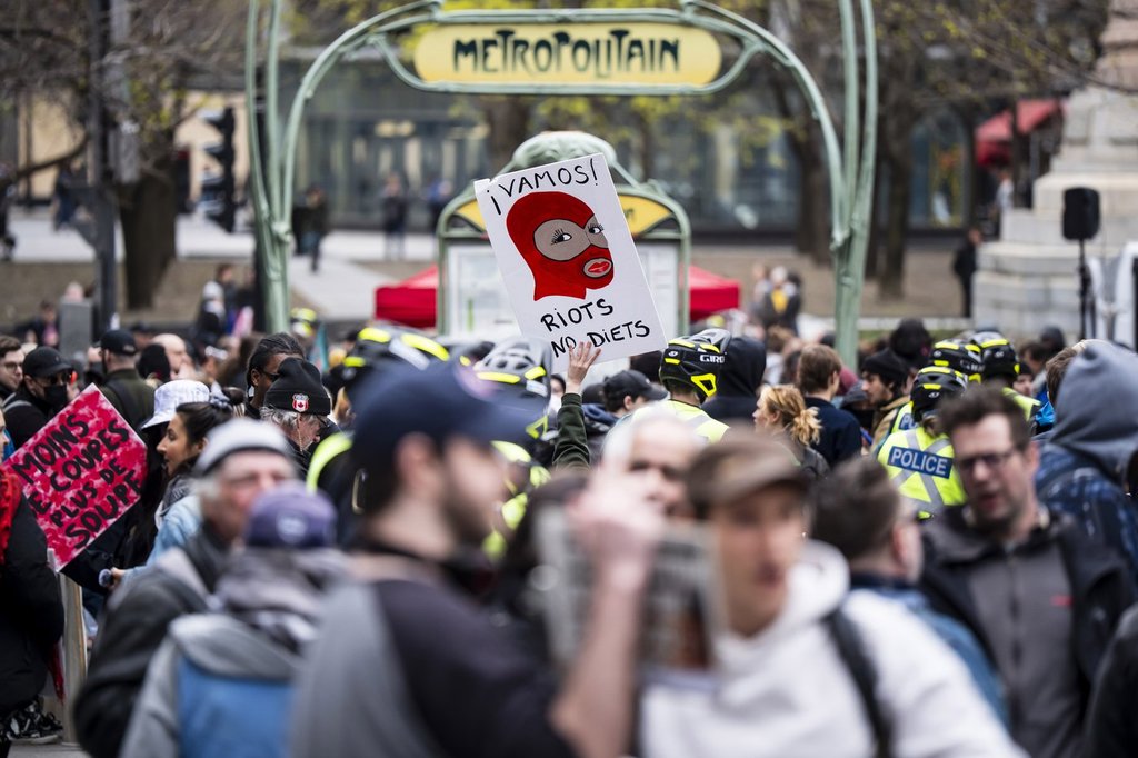 Mock Beheading Of Quebec Labour Minister At May Day Protest Draws Outrage - Beritaja