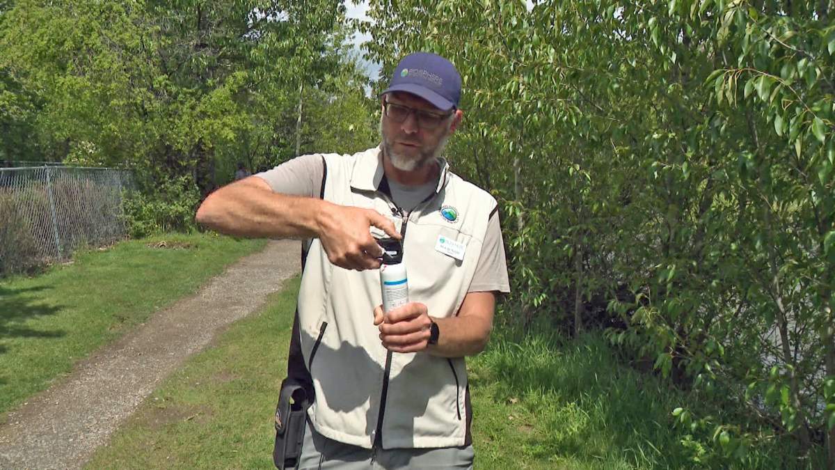 Nick de Ruyter, WildSmart Director at the Biosphere of the Bow Valley advises anyone who sees a bear to give it at least 100 metres or 10 school bus lengths of space.