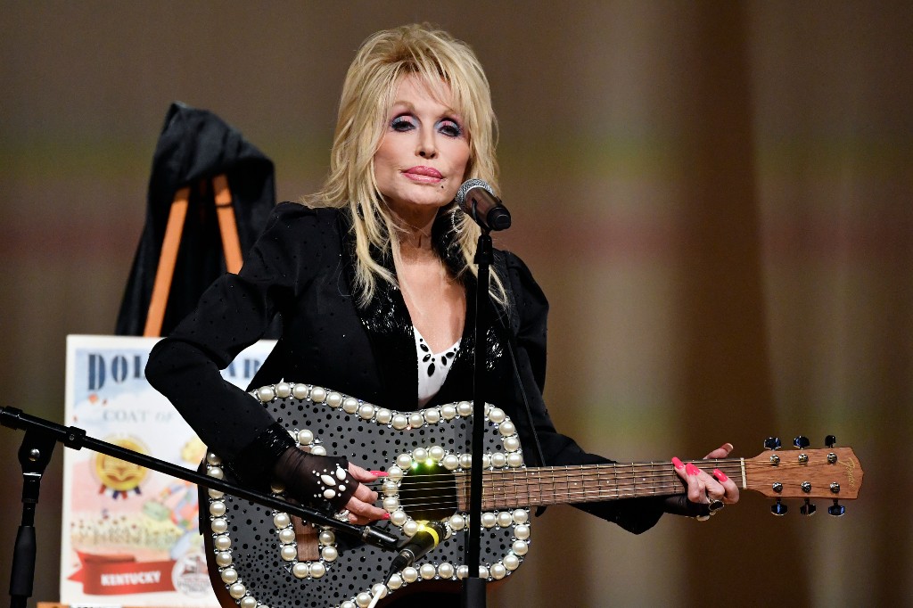 Dolly Parton Says She’s ‘got Some Healing To Do’ In Latest Health Update - Beritaja