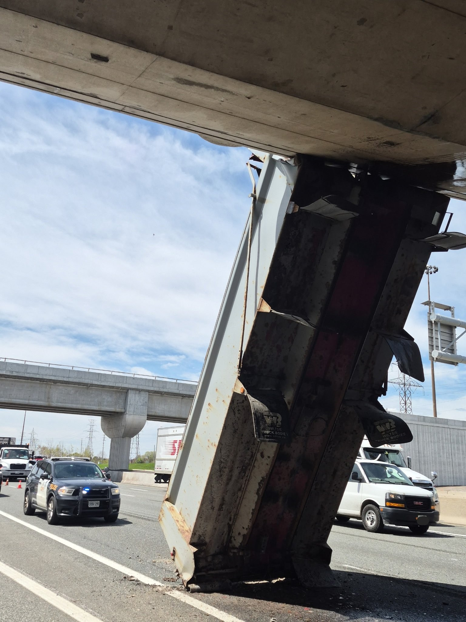 Bridge inspector required on Toronto-area highway after dump truck incident