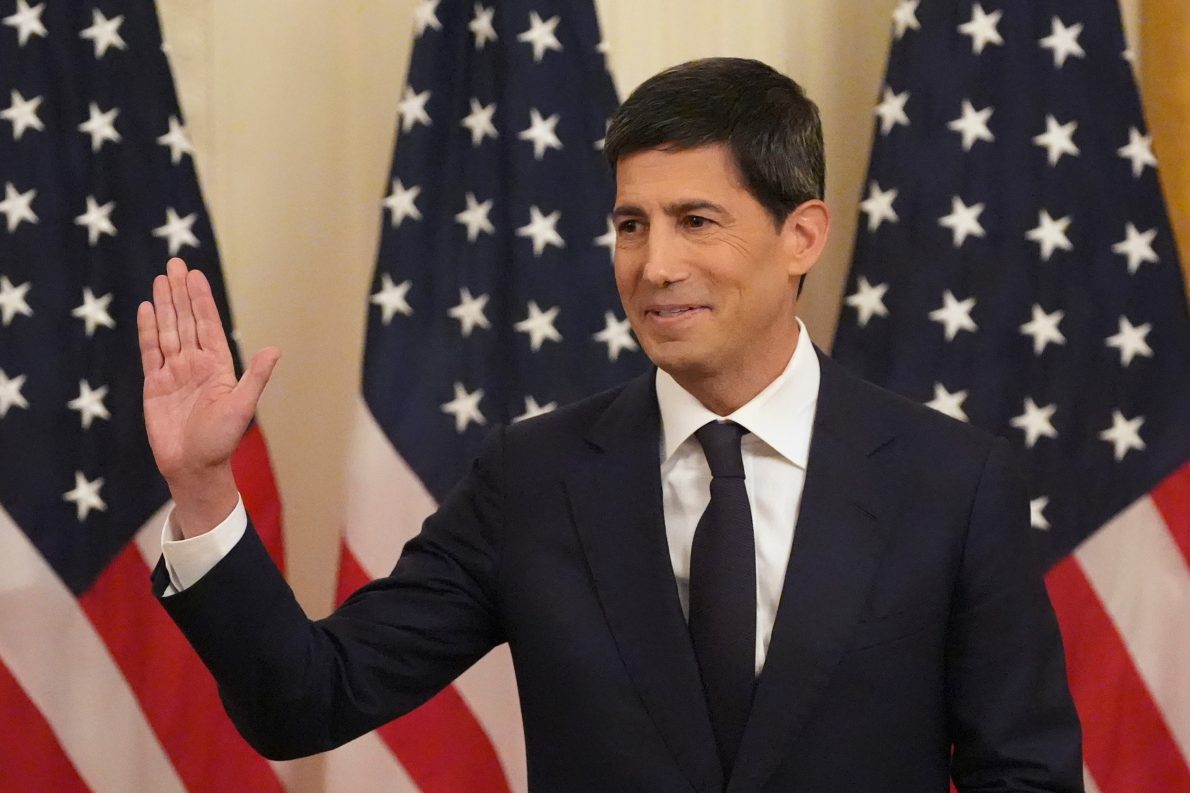 Kevin Warsh Sworn In As U.s. Fed Chair Facing Inflation, Policy Pressures - Beritaja