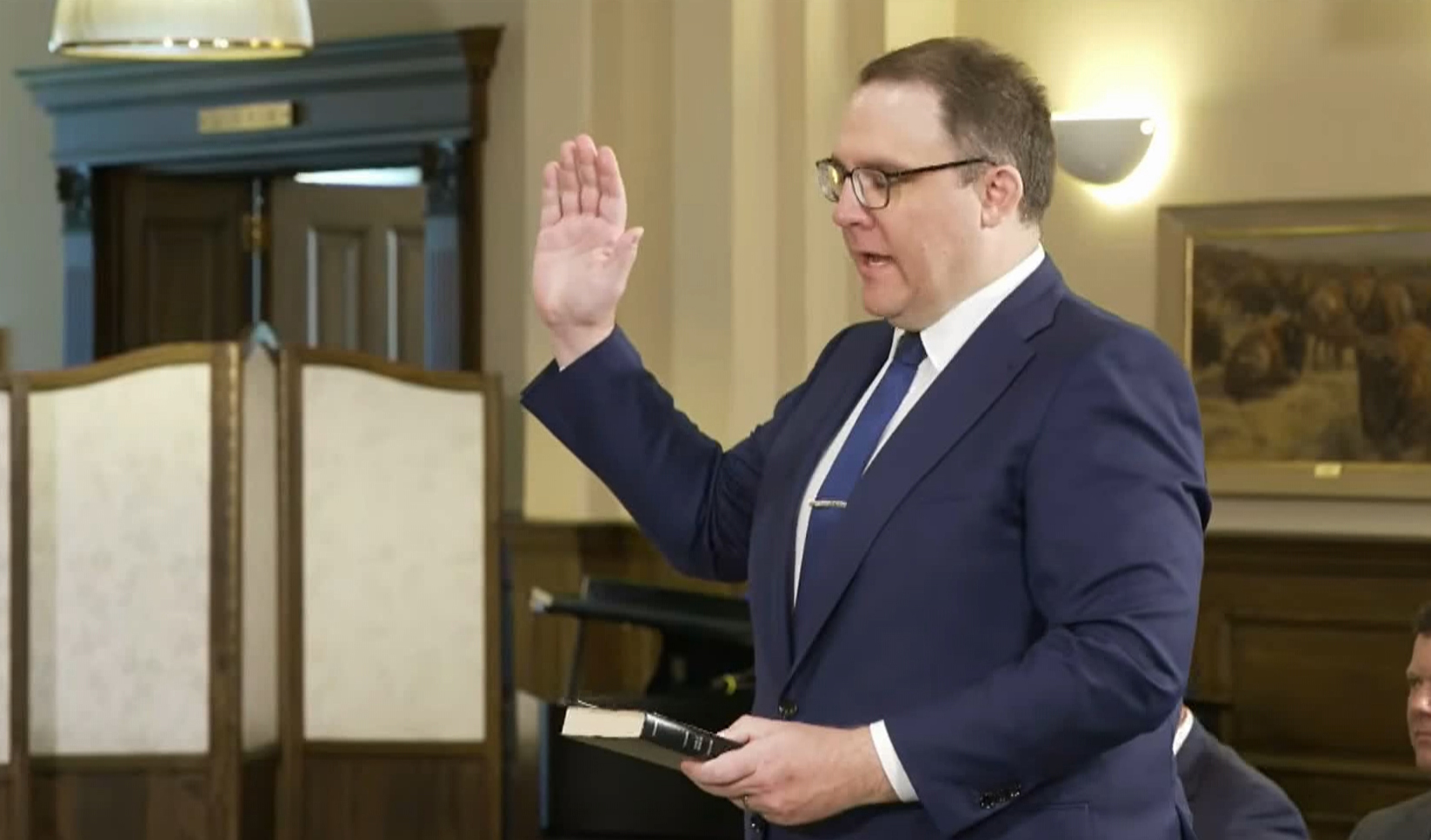 Alberta Premier Danielle Smith Shuffles Cabinet Following Resignations - Beritaja