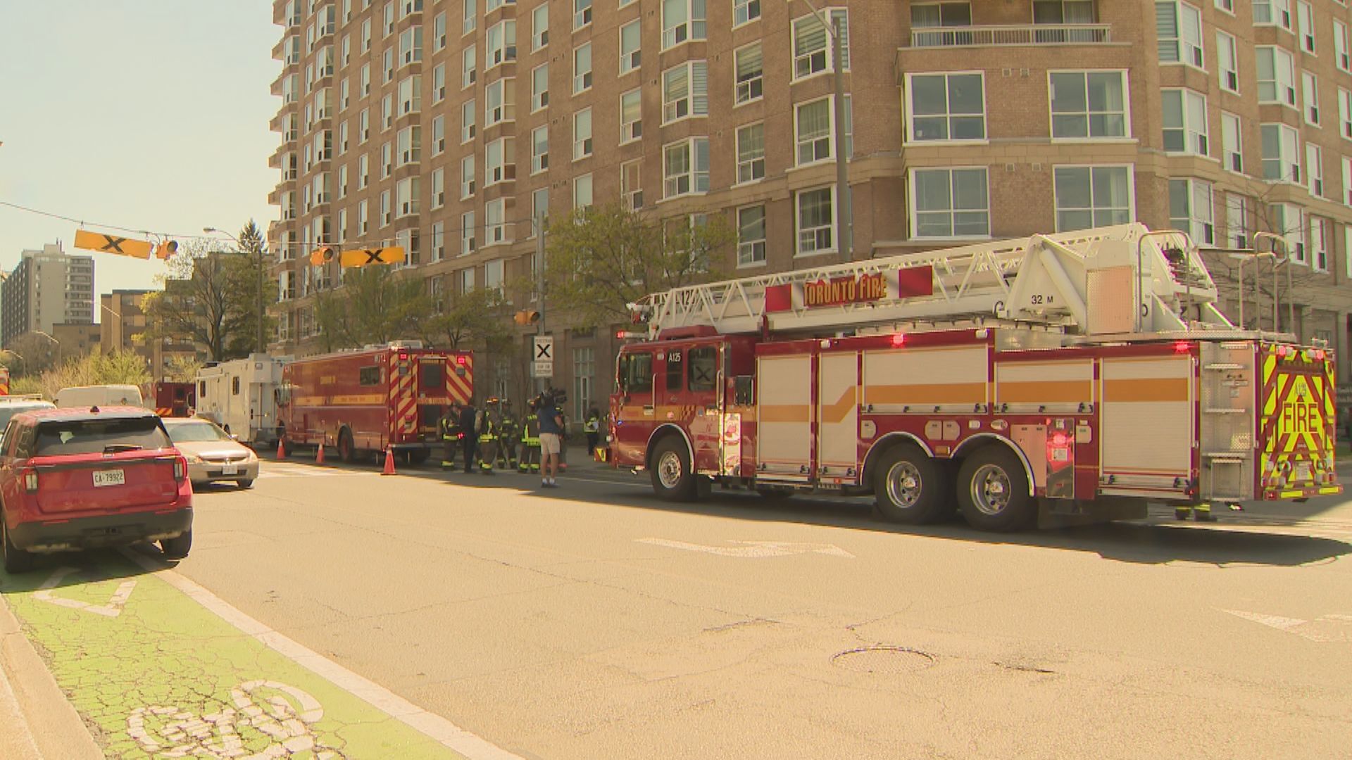 Fire Ignites At Toronto Highrises That Previously Burned For Weeks - Beritaja