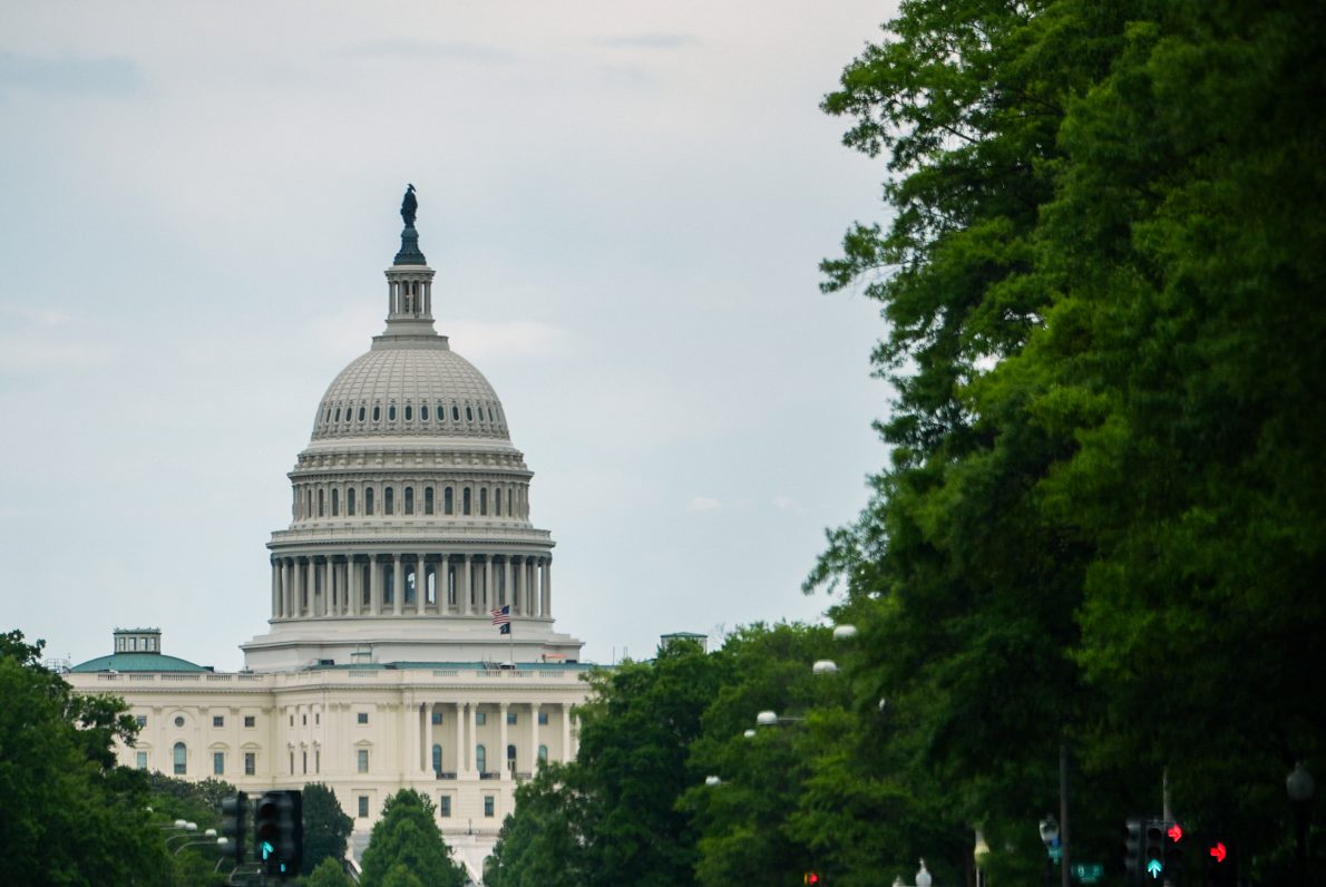 Bipartisan Senate Push: Republicans Defy Trump, Advance Bill to End Iran War