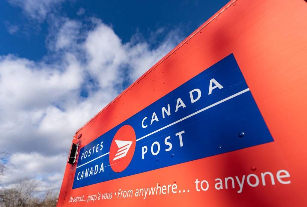Canada Post paid $30.8M in bonuses to executives in 2025 despite record losses