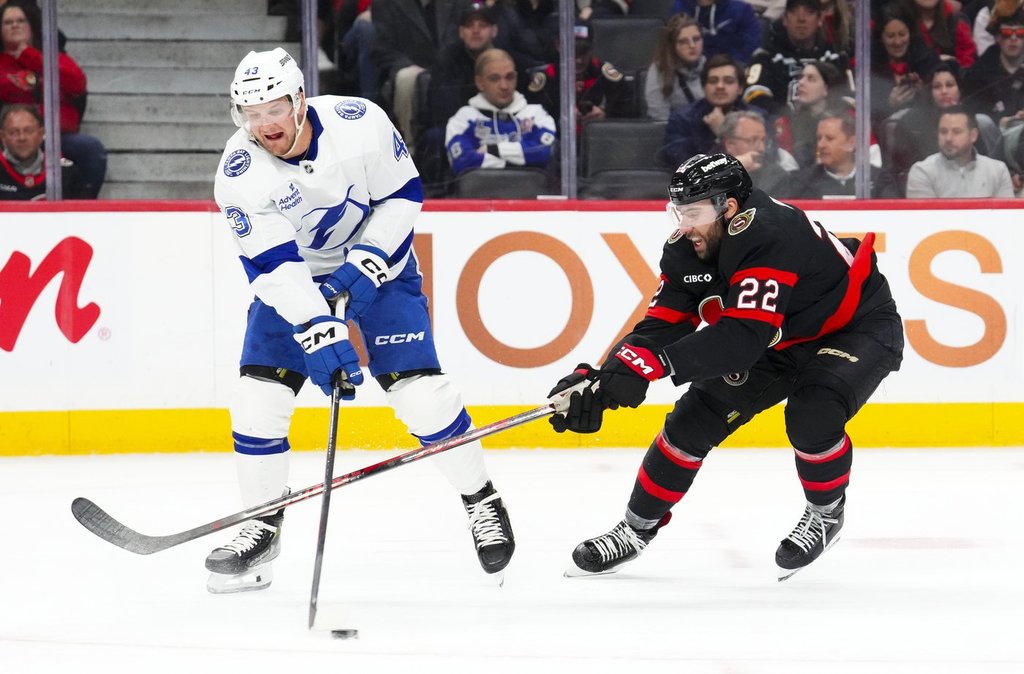 Доклади: Leafs привличат Raddysh от Lightning