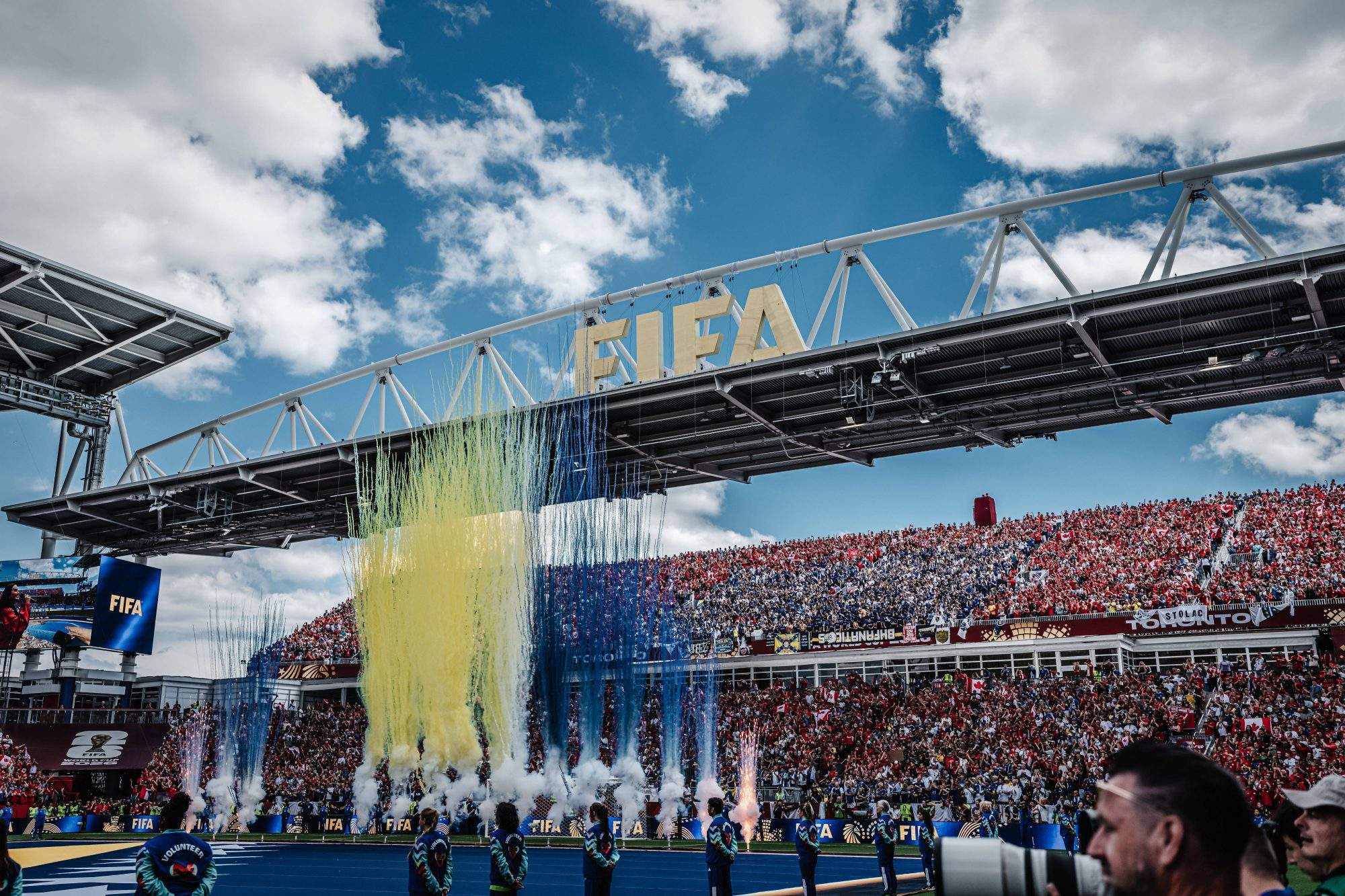 Toronto readies itself for thunderstorms during 2nd FIFA World Cup match