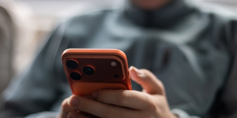 Ongoing History Daily: Whatever happened to FM radio in mobile phones?
