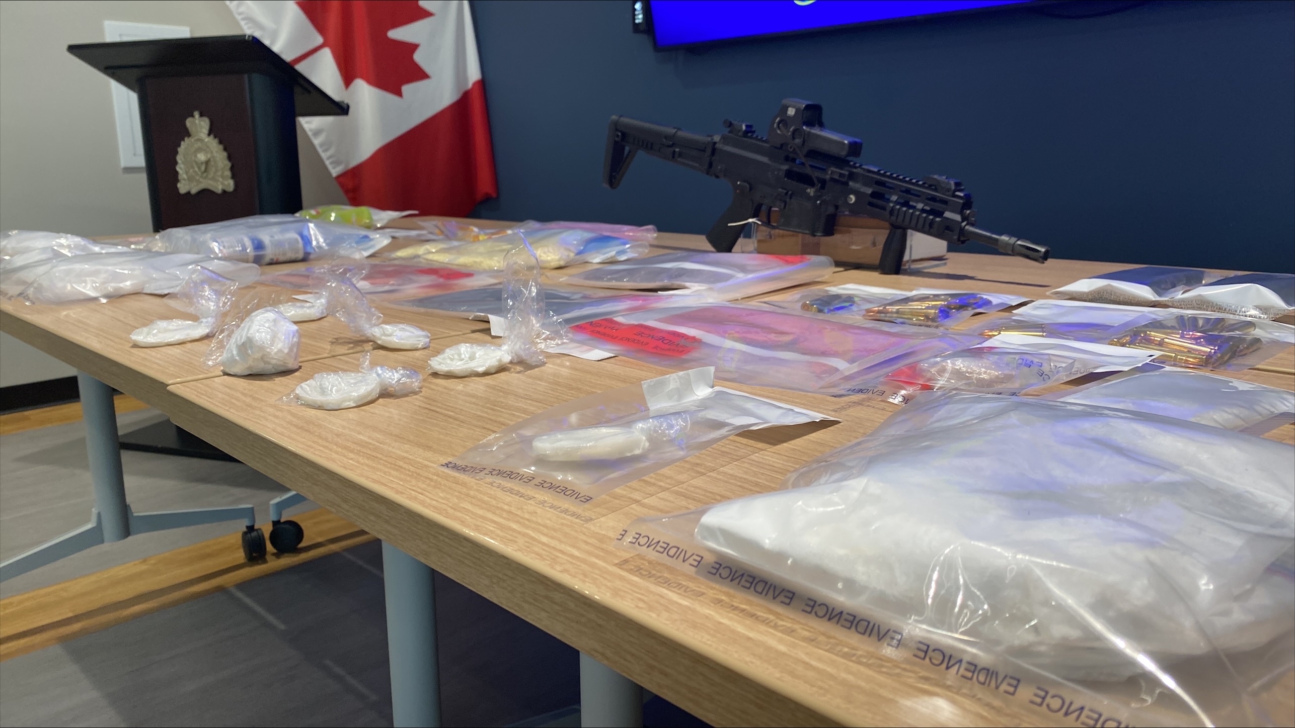 Cochrane RCMP seize nearly $500,000 in drugs, arrest 4