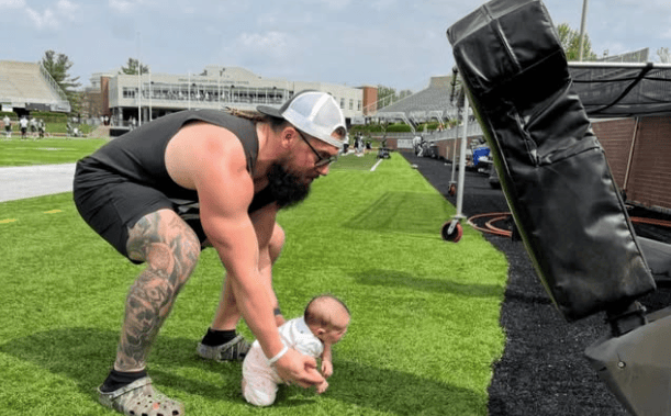 Saskatchewan Roughriders runback започва сезона на CFL като нов баща