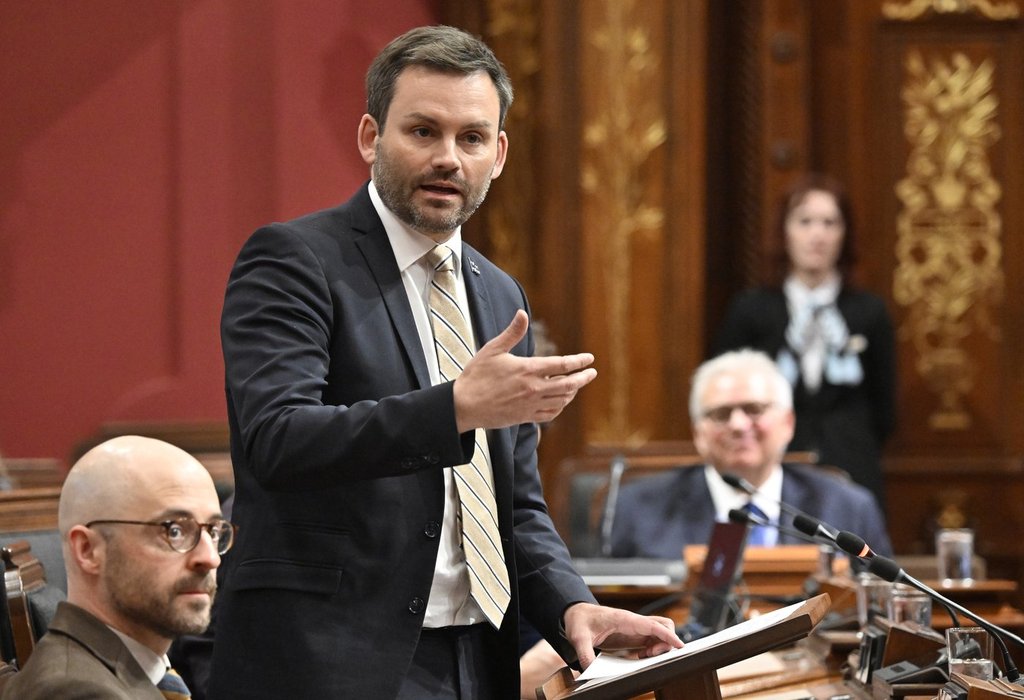 PQ заплашва да изтегли Квебек от високоскоростния железопътен проект, ако сформира правителство