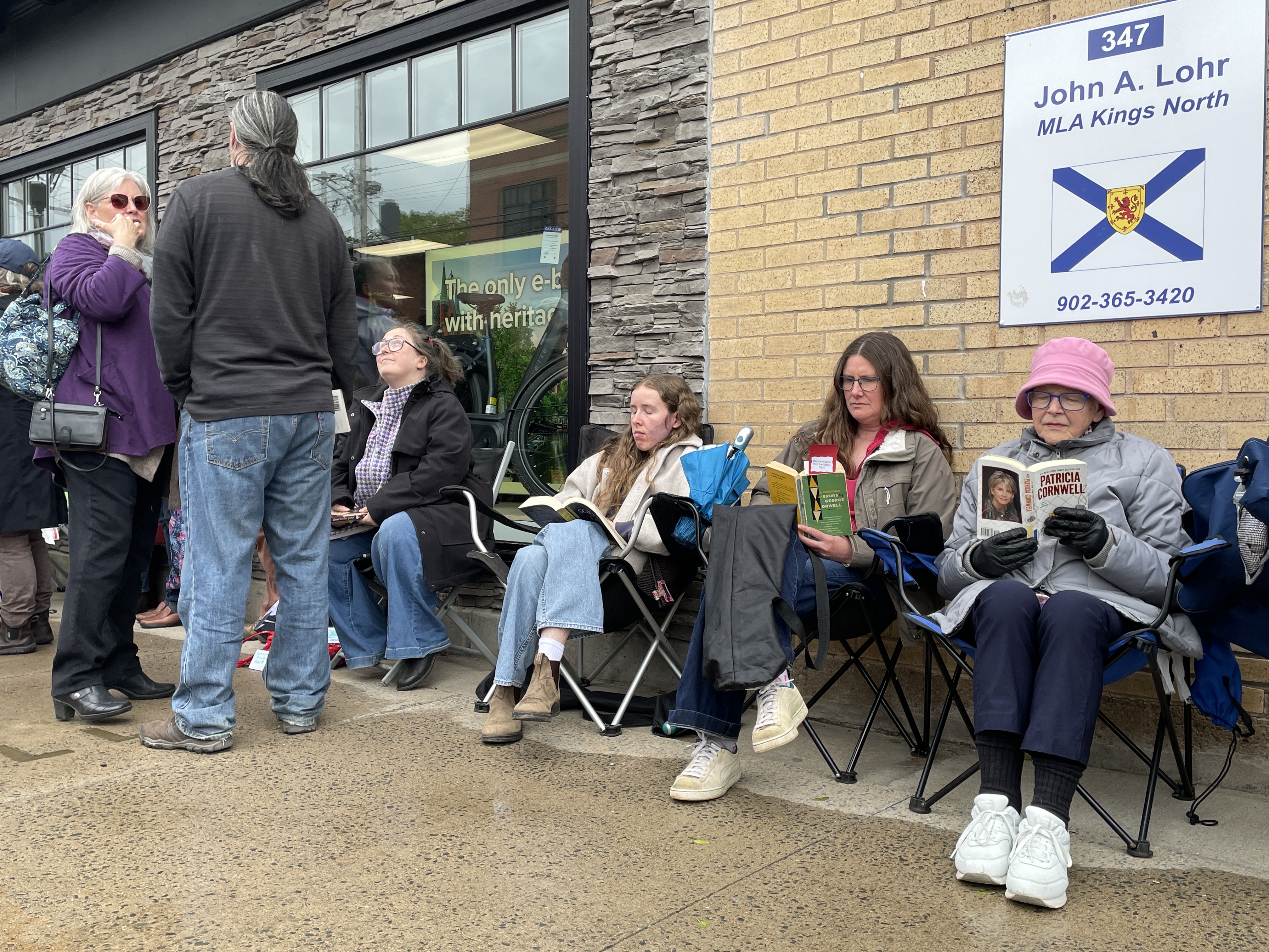 N.S. library users hold ‘read-in’ to protest closures, MLA says anger misdirected