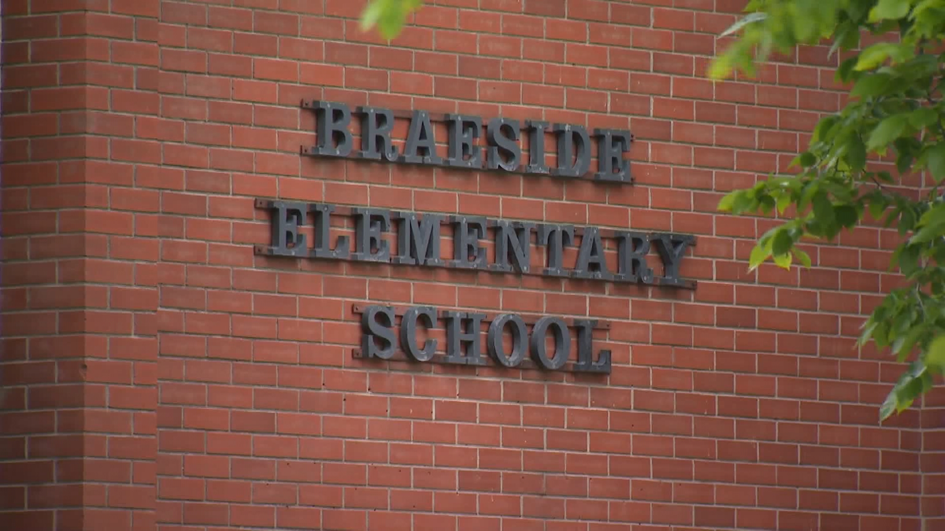 Man accused of exposing himself at Calgary school wanted by police