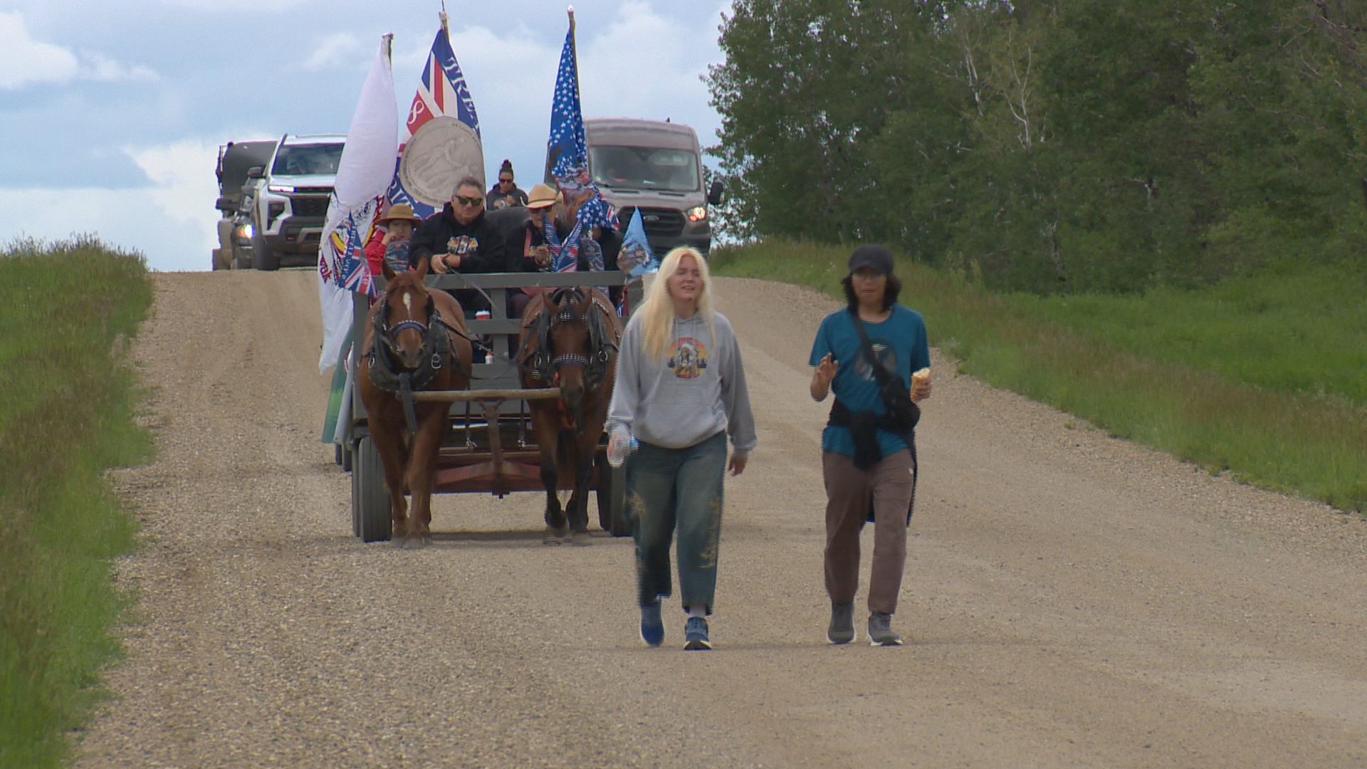Saskatchewan students trek 140 km to mark 150th anniversary of Treaty 6