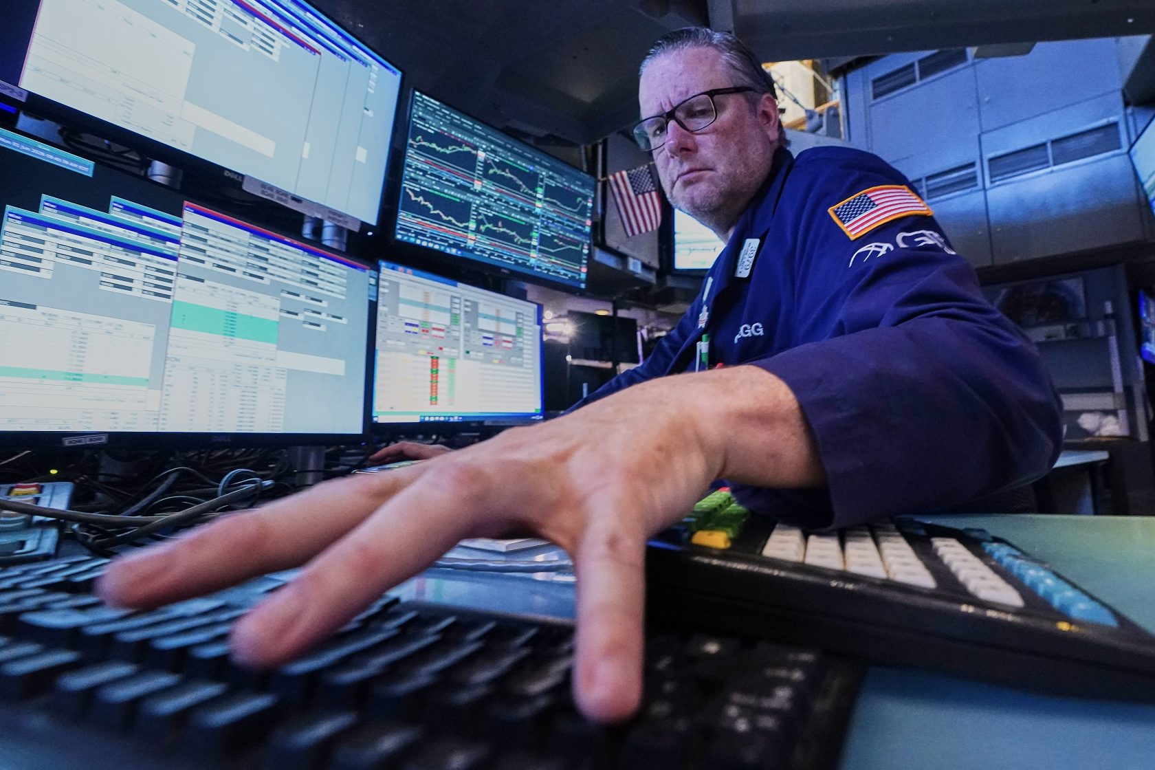 U.s. Stock Market Nears New Records As Ai Fuels Growth - Beritaja