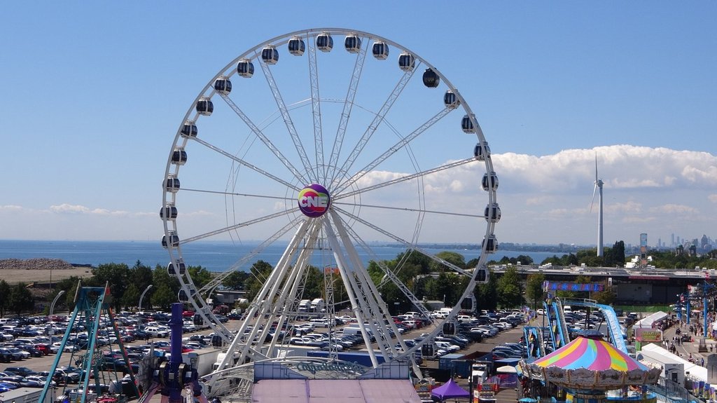 CNE казва, че е получил 50 000 кандидатури преди панаира за работа