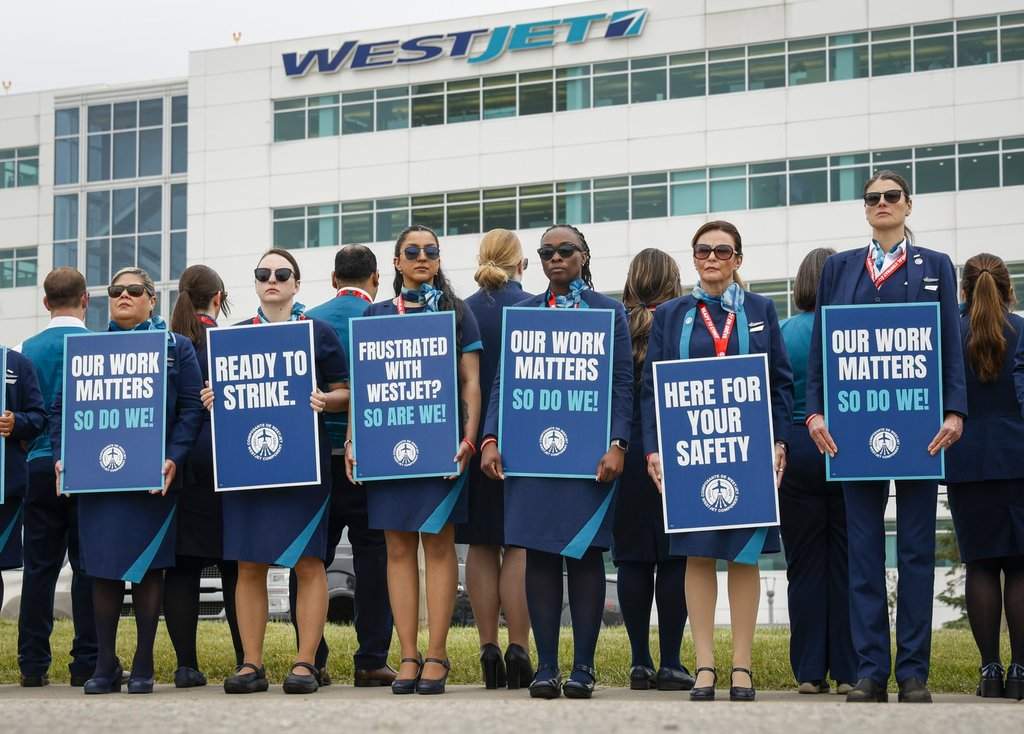 WestJet, union talks progressing as strike deadline nears, minister says