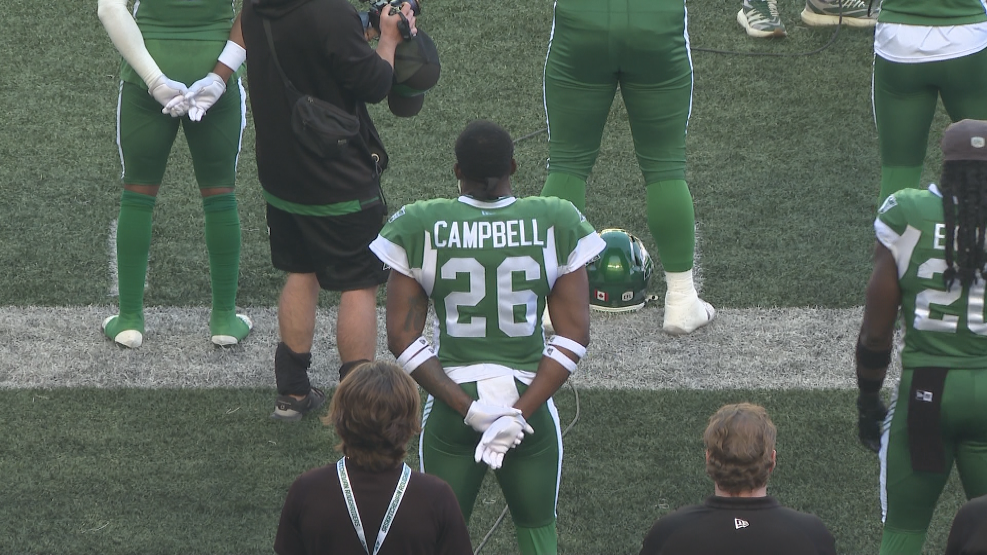 Защитата на Saskatchewan Roughriders изпраща съобщение с доминираща победа над Hamilton