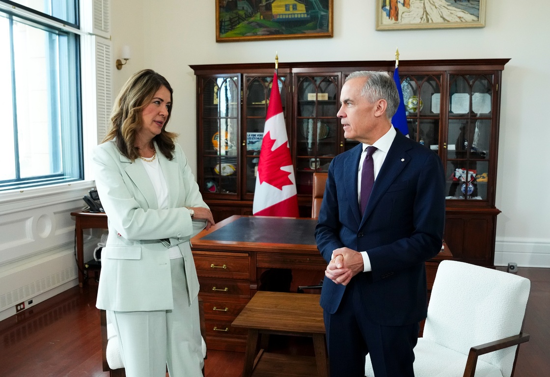 Alberta, Ottawa sign carbon capture deal with oil companies