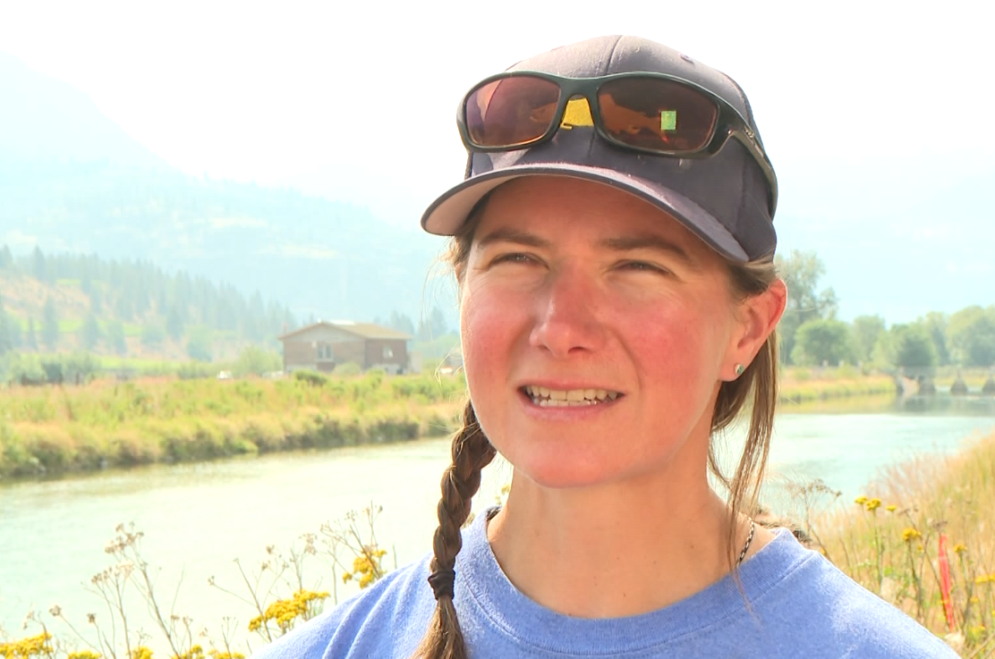 Zeo Eyjolfson, Fluvial Geomorphologist, explains that a high mussel count is a positive indicator of water quality because mussels filter particles from the water.