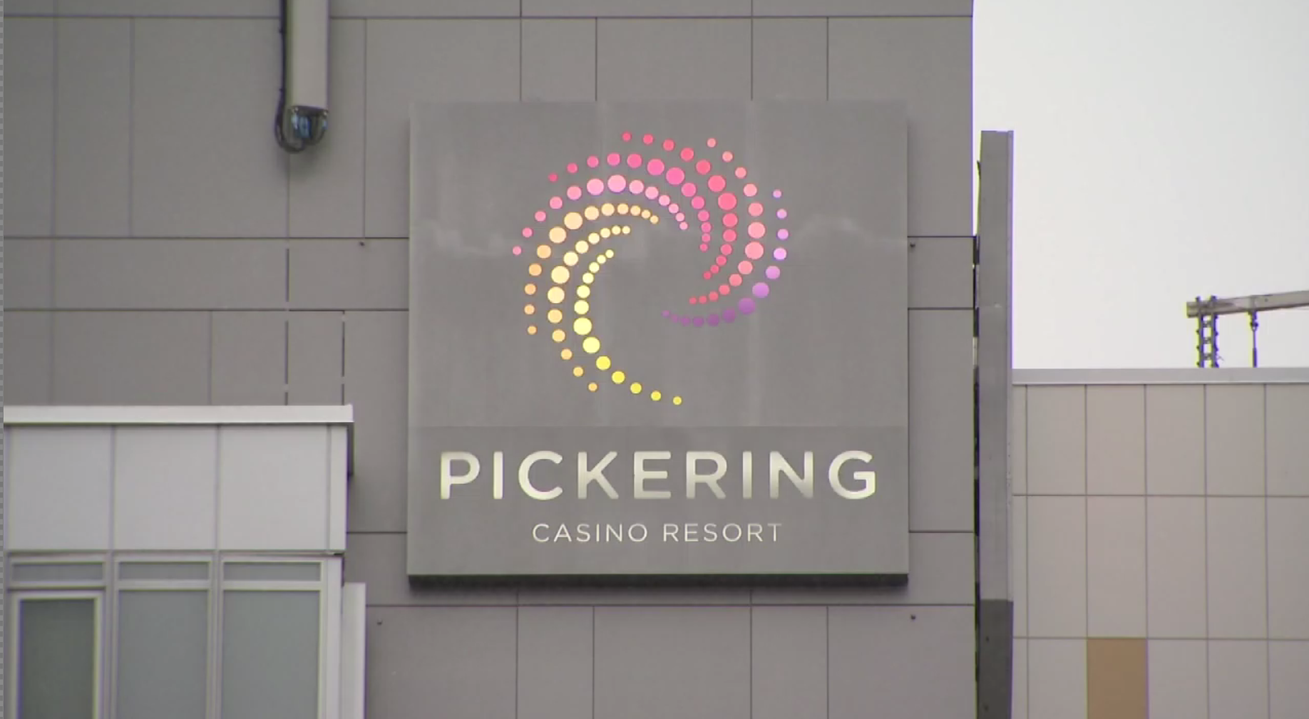 Nearly 900 casino workers go on strike at Ajax, Pickering properties