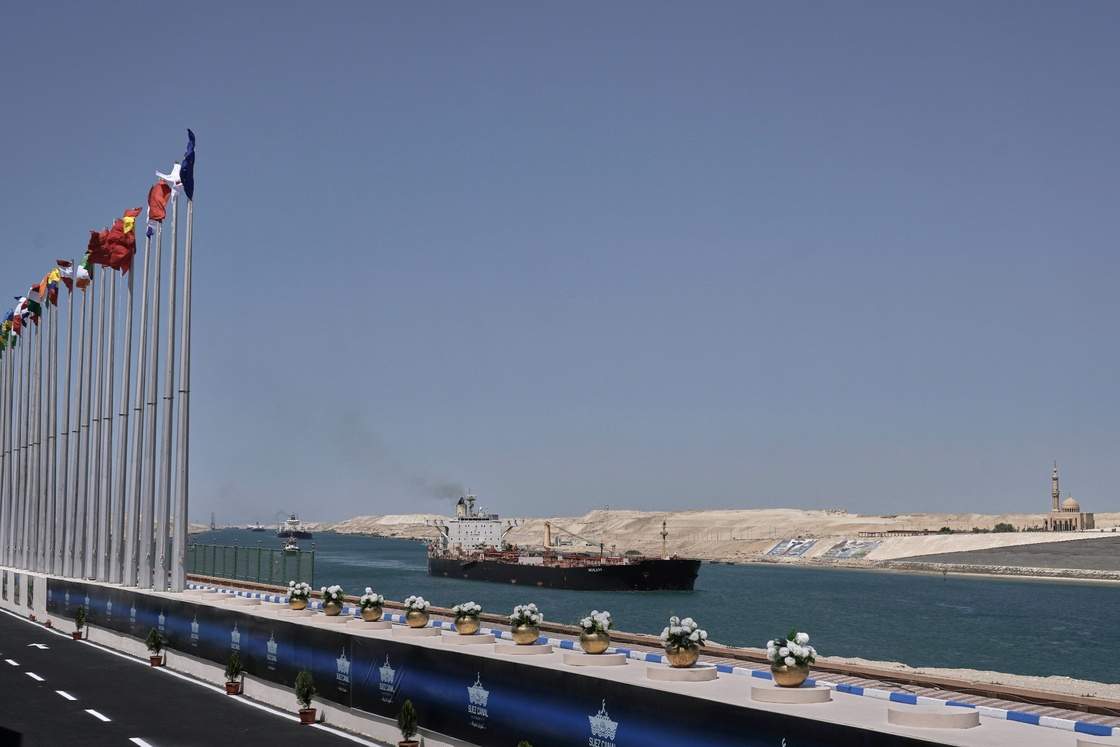 Drone hits gas vessel near Suez Canal, threatening navigation amid U.S.-Iran escalation