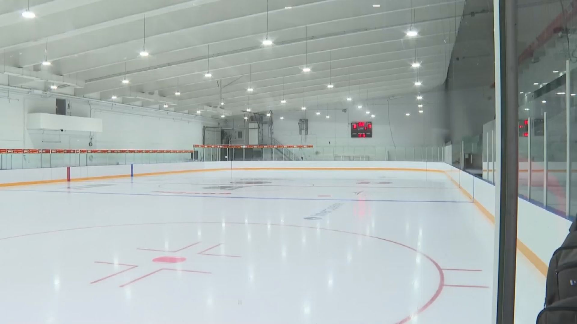 Спечелилият Kraft Hockeyville град отваря отново ледената пързалка след експлозия преди Коледа 2025
