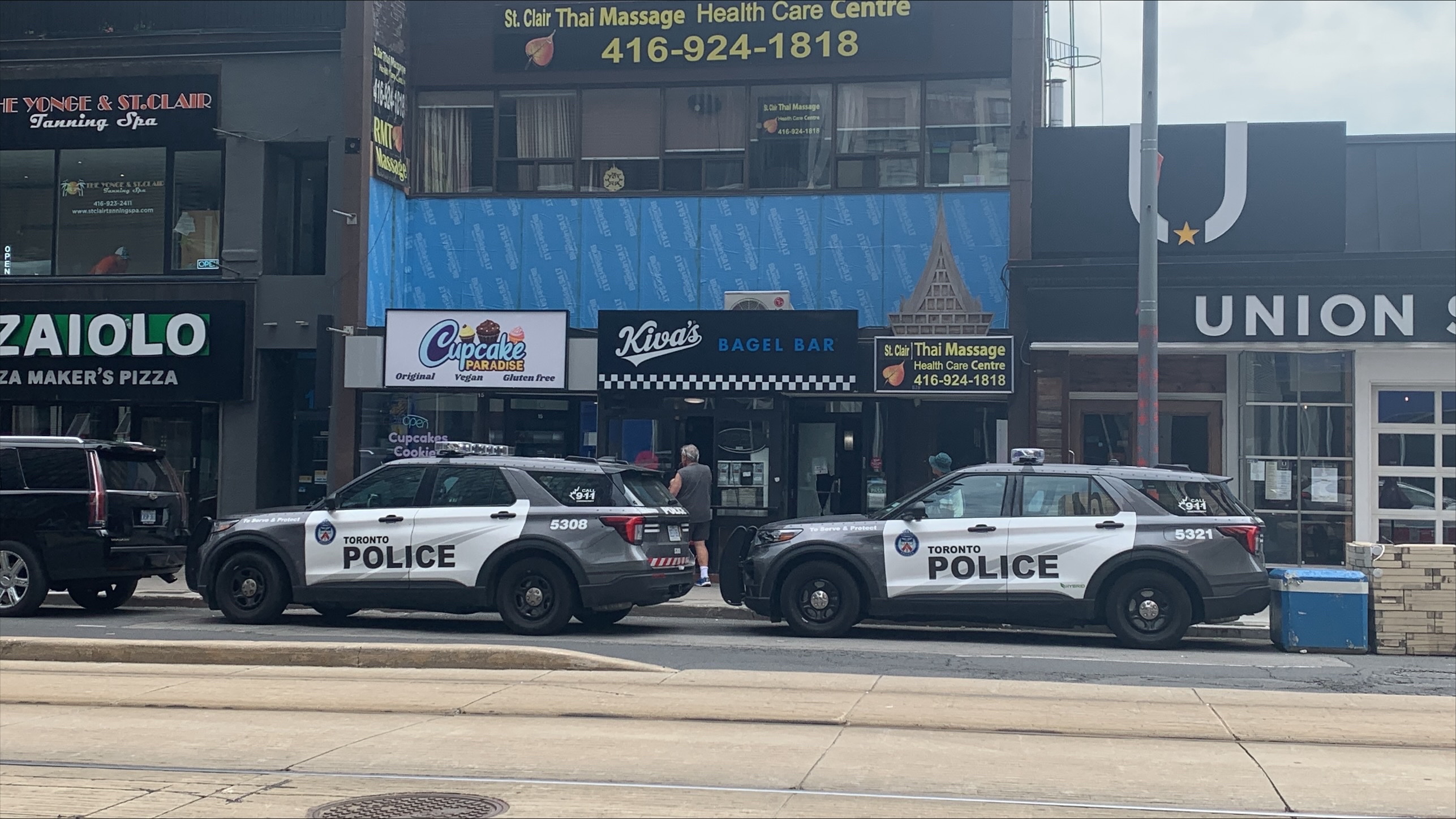 2 Jewish-owned Toronto bakeries vandalized, shots fired at 1