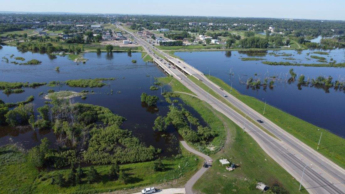 Water levels beginning to recede in Brandon, Man., city says