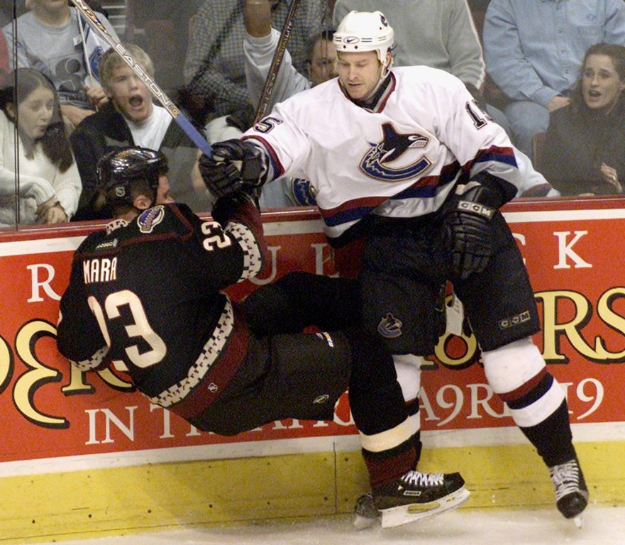 Бившият NHLer Tood Warriner ще тренира Windsor women