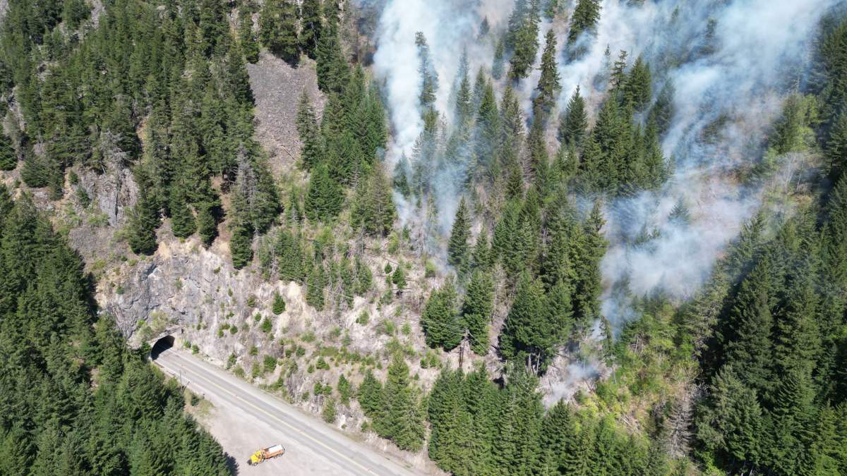 New wildfire near Boston Bar prompts evacuation of entire area