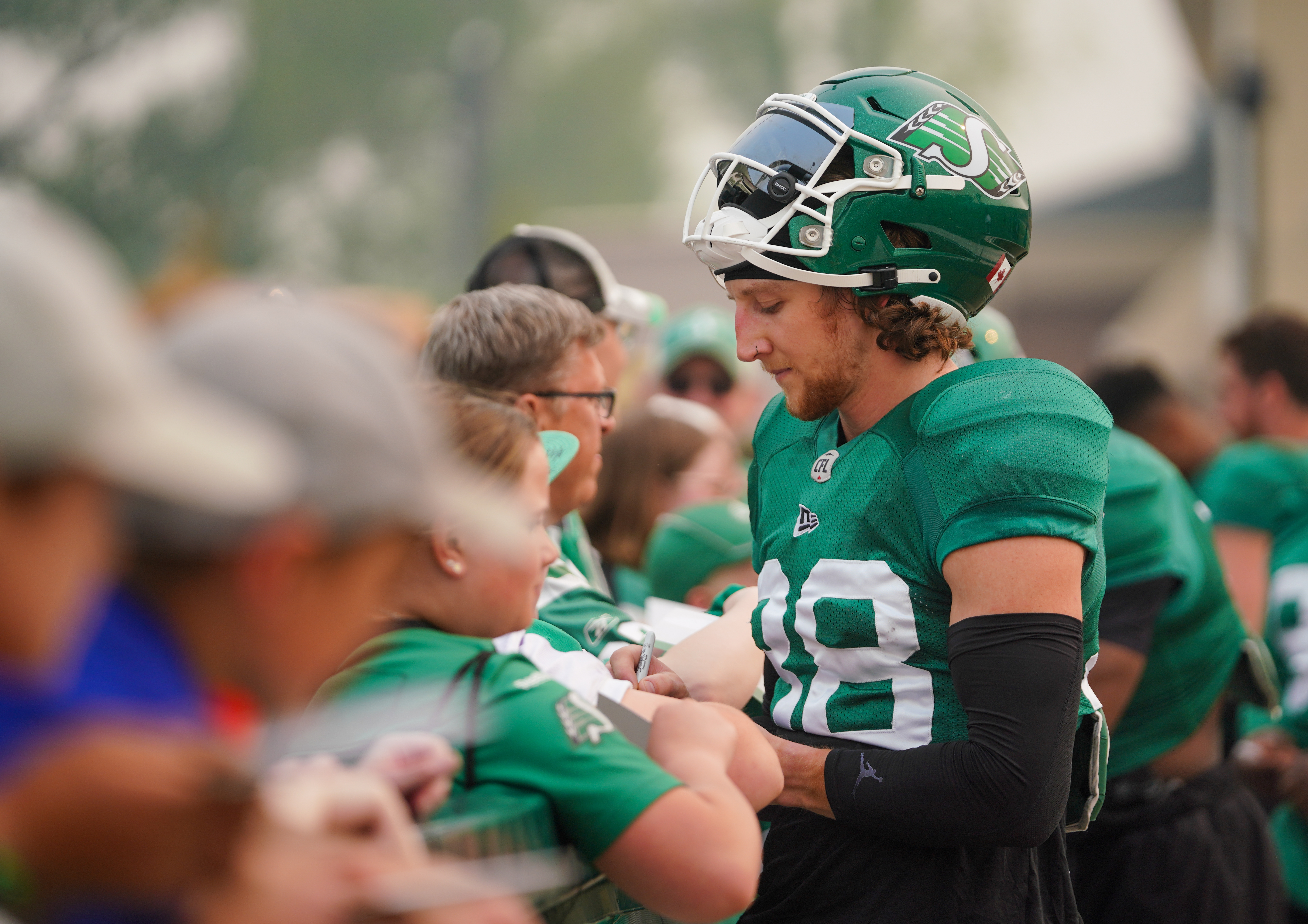 Капитанът на Saskatchewan Roughriders Джейдън Далке загина при автомобилна катастрофа