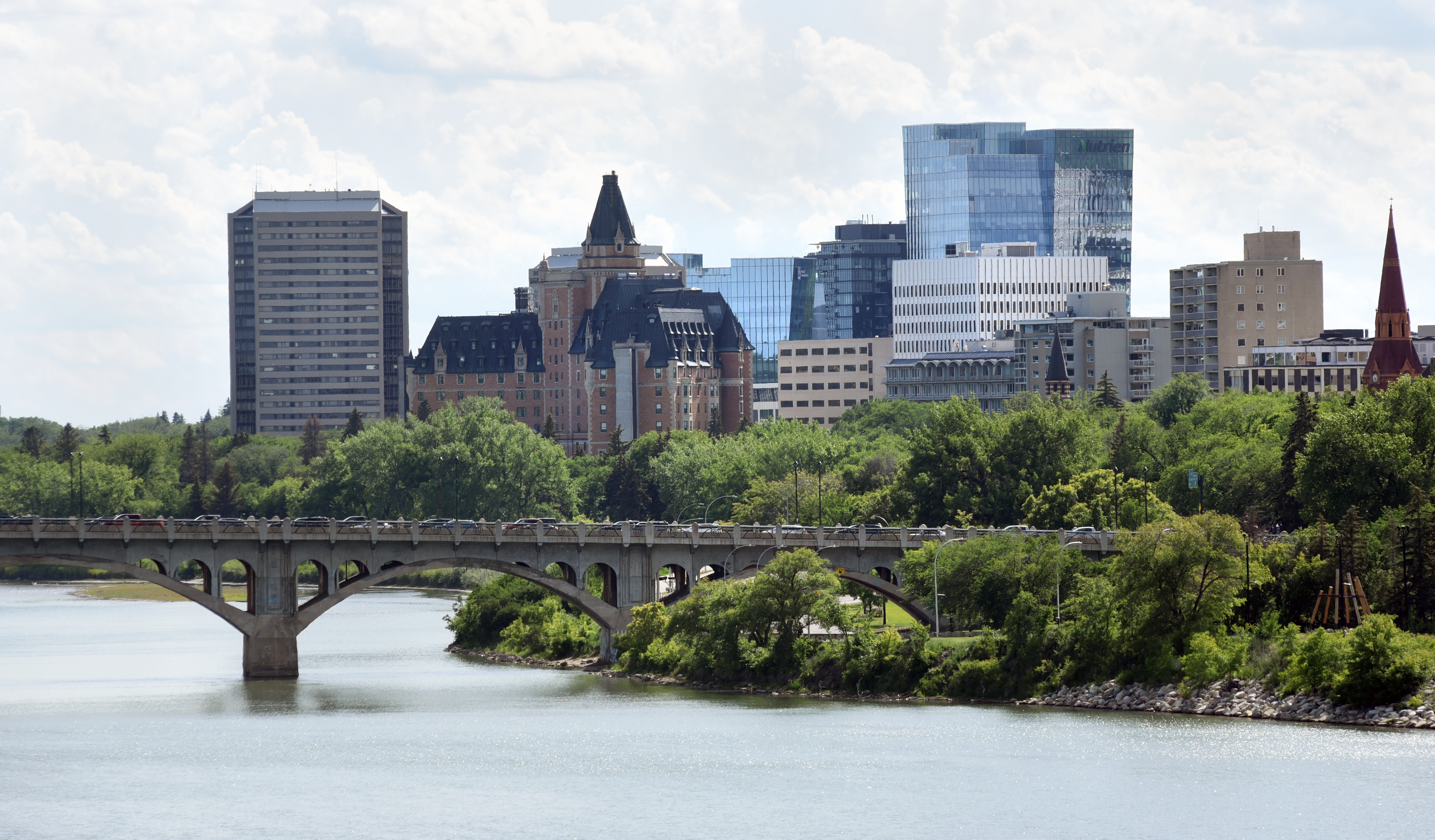 As South Saskatchewan River Flows Increase, Saskatoon Urged To Avoid The Water - Beritaja