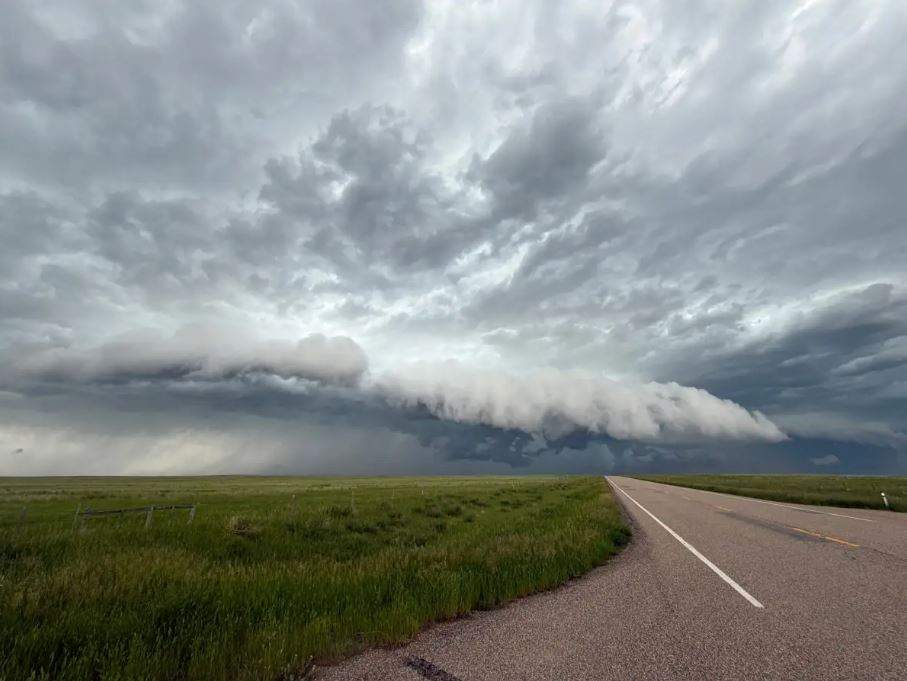 A severe thunderstorm seen near Rollling Hills, Alta. on June 16, 2026 that prompted a tornado warning to be issued.