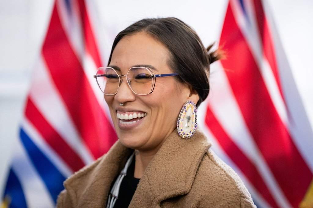 Seventh B.C. Conservative MLA quits caucus, says she has lost confidence in Findlay