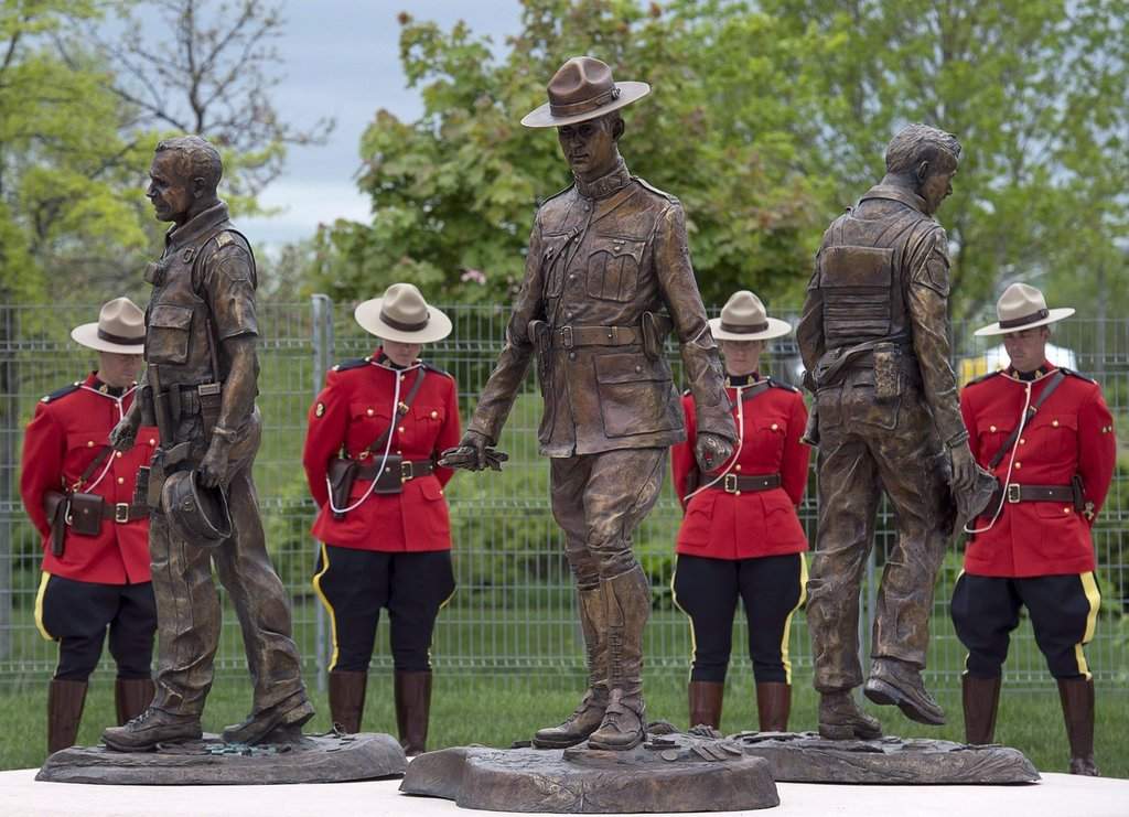 Bronze maple leaf stolen from monument honoring slain New Brunswick RCMP officers